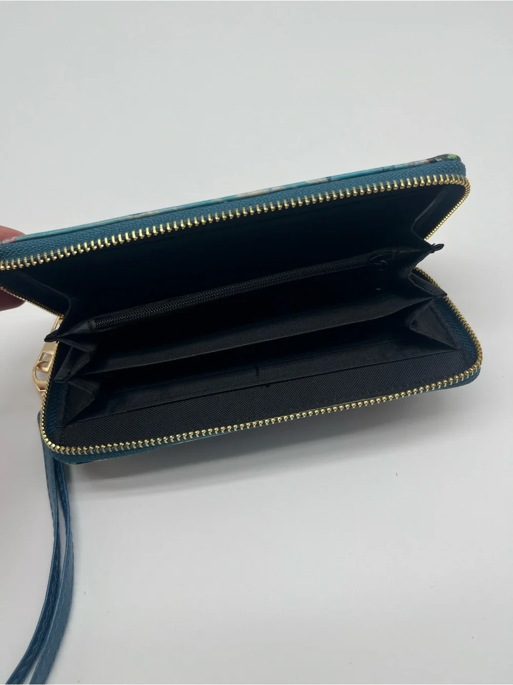 Chicago Skyline Wristlet Wallet - Blue